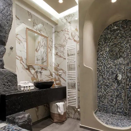 Endless Traditional Apartment *
